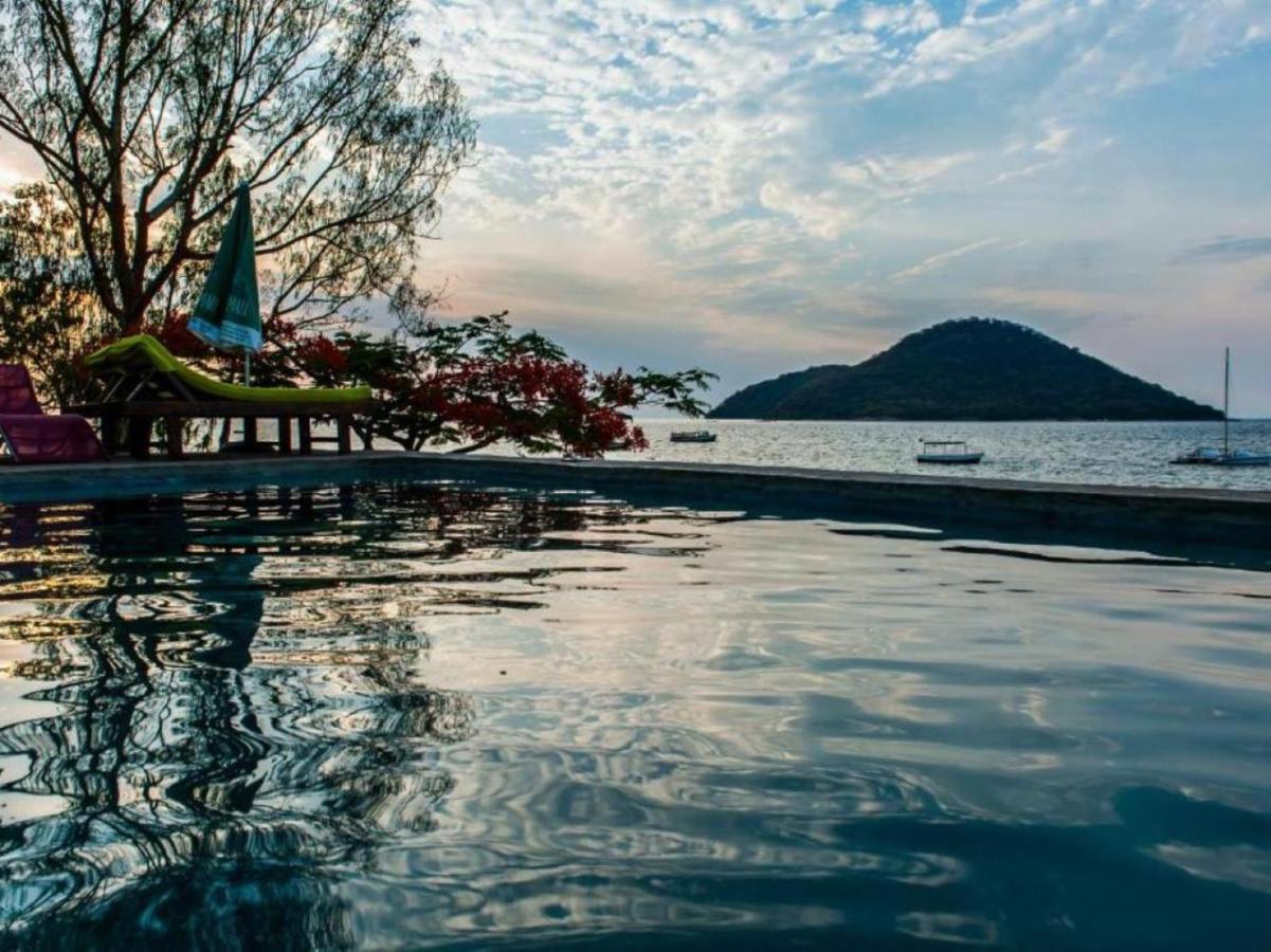 Thumbi View Lodge Cape Maclear Esterno foto