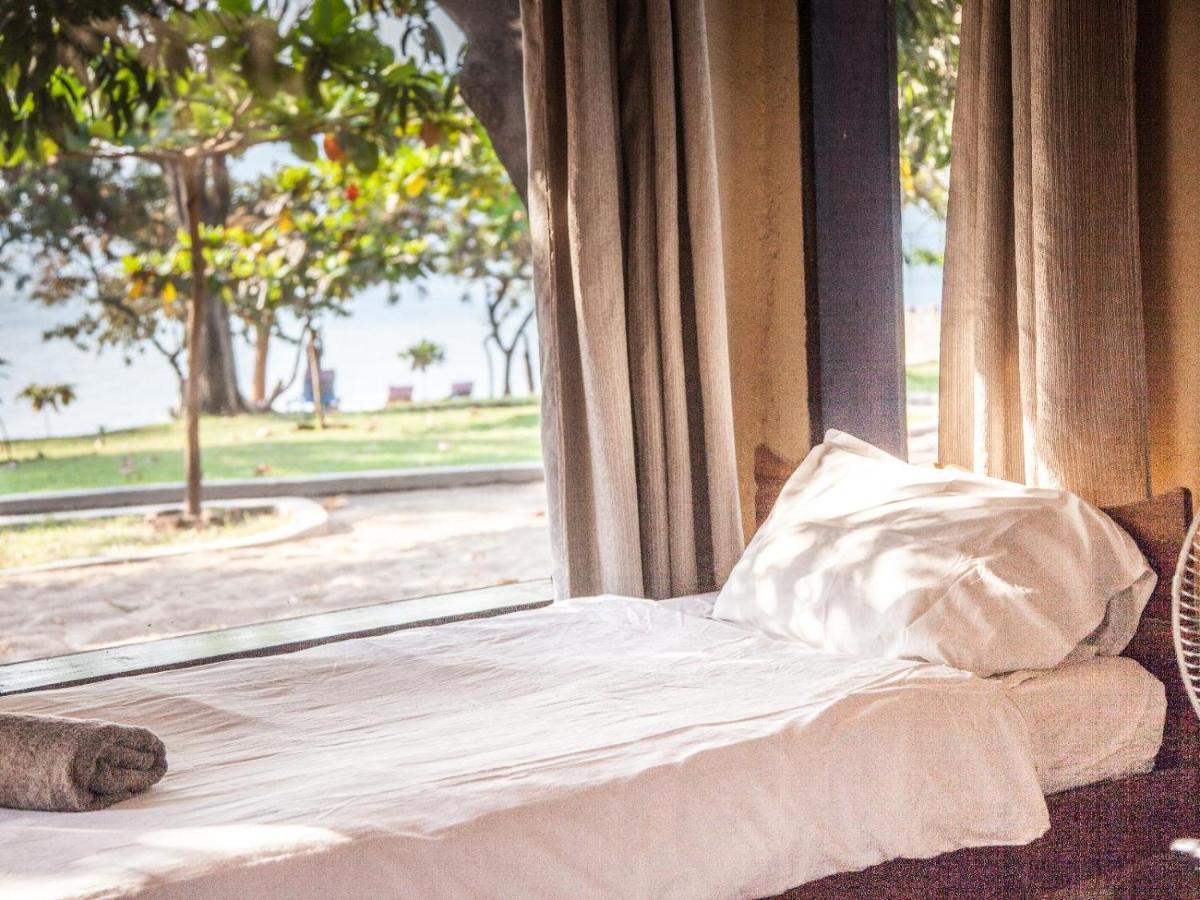 Thumbi View Lodge Cape Maclear Esterno foto